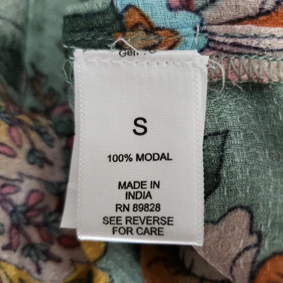 Haute Hippie Tribe Blouse Karen Green Floral Flutter Sleeve Button Up Top - Picture 8 of 10